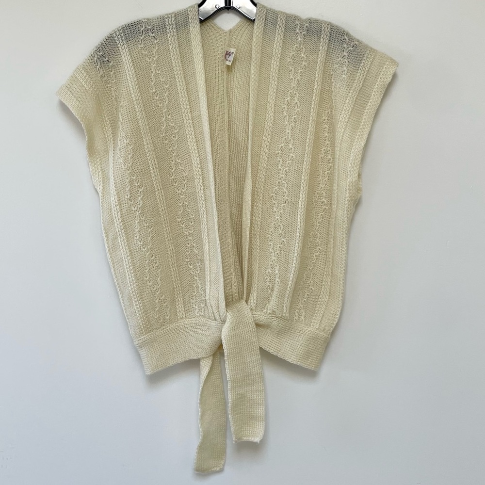 Vintage Wrap Waist Cream Knit Sweater Vest, Tie Crop Vest